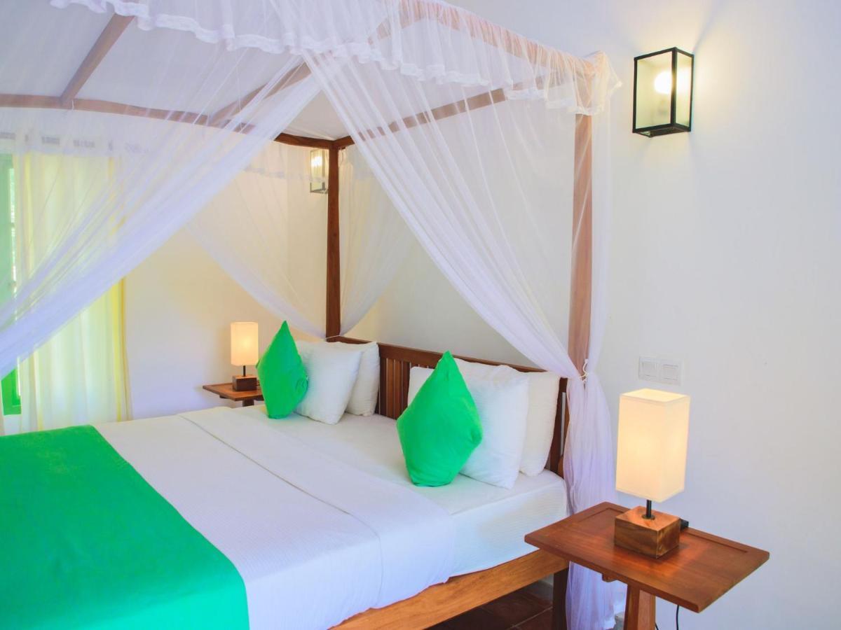 Thalpe Walawwa Heritage Villa Unawatuna Exteriör bild