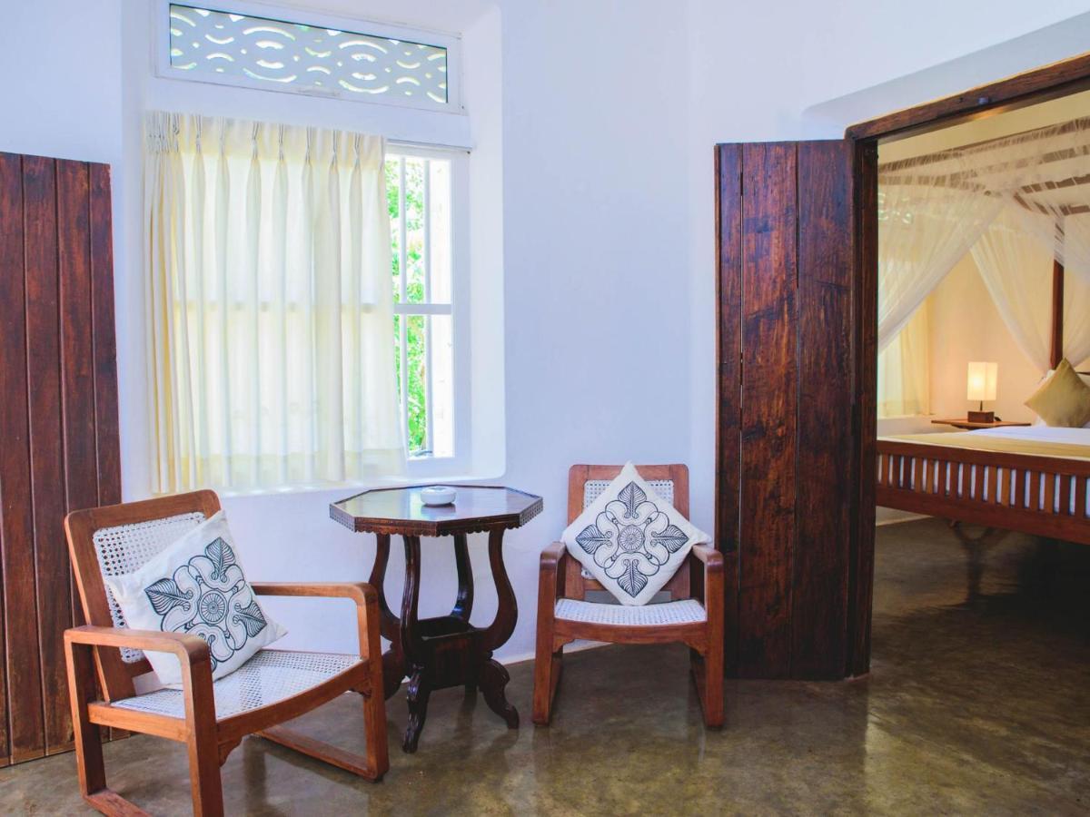 Thalpe Walawwa Heritage Villa Unawatuna Exteriör bild