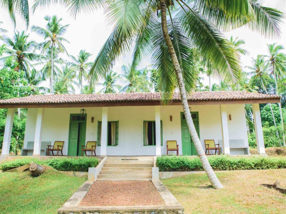 Thalpe Walawwa Heritage Villa Unawatuna Exteriör bild