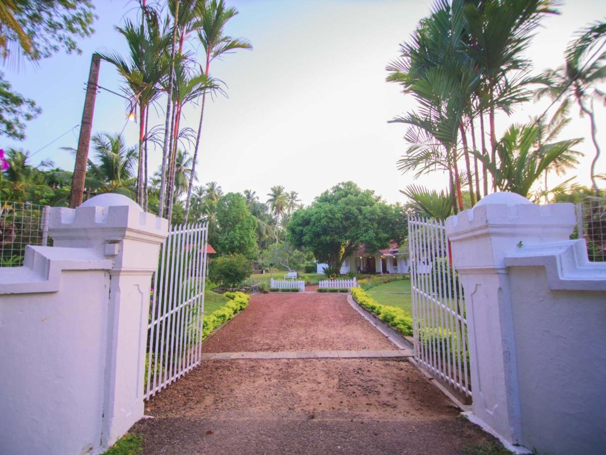 Thalpe Walawwa Heritage Villa Unawatuna Exteriör bild