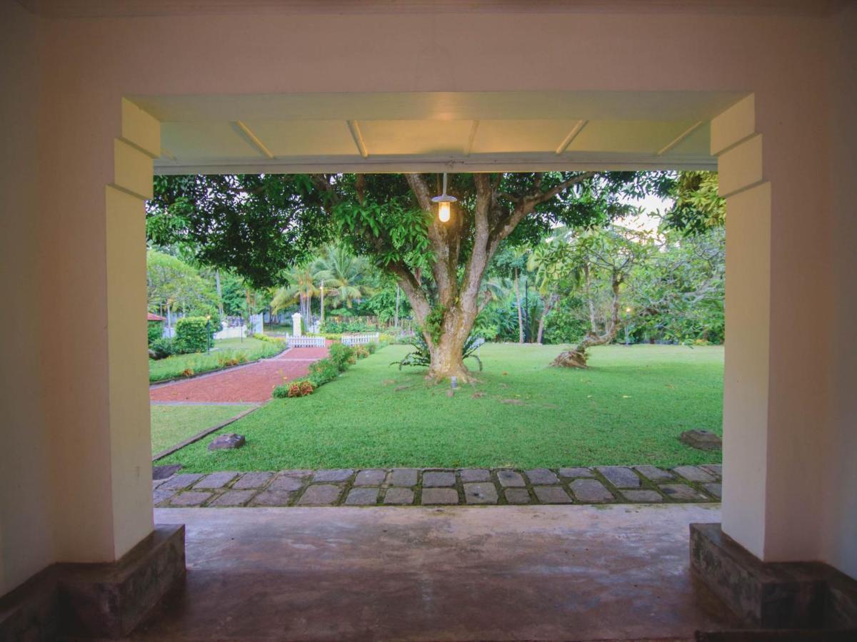 Thalpe Walawwa Heritage Villa Unawatuna Exteriör bild