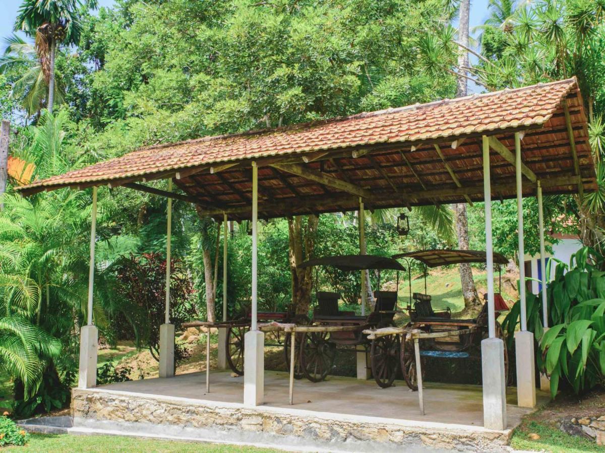Thalpe Walawwa Heritage Villa Unawatuna Exteriör bild