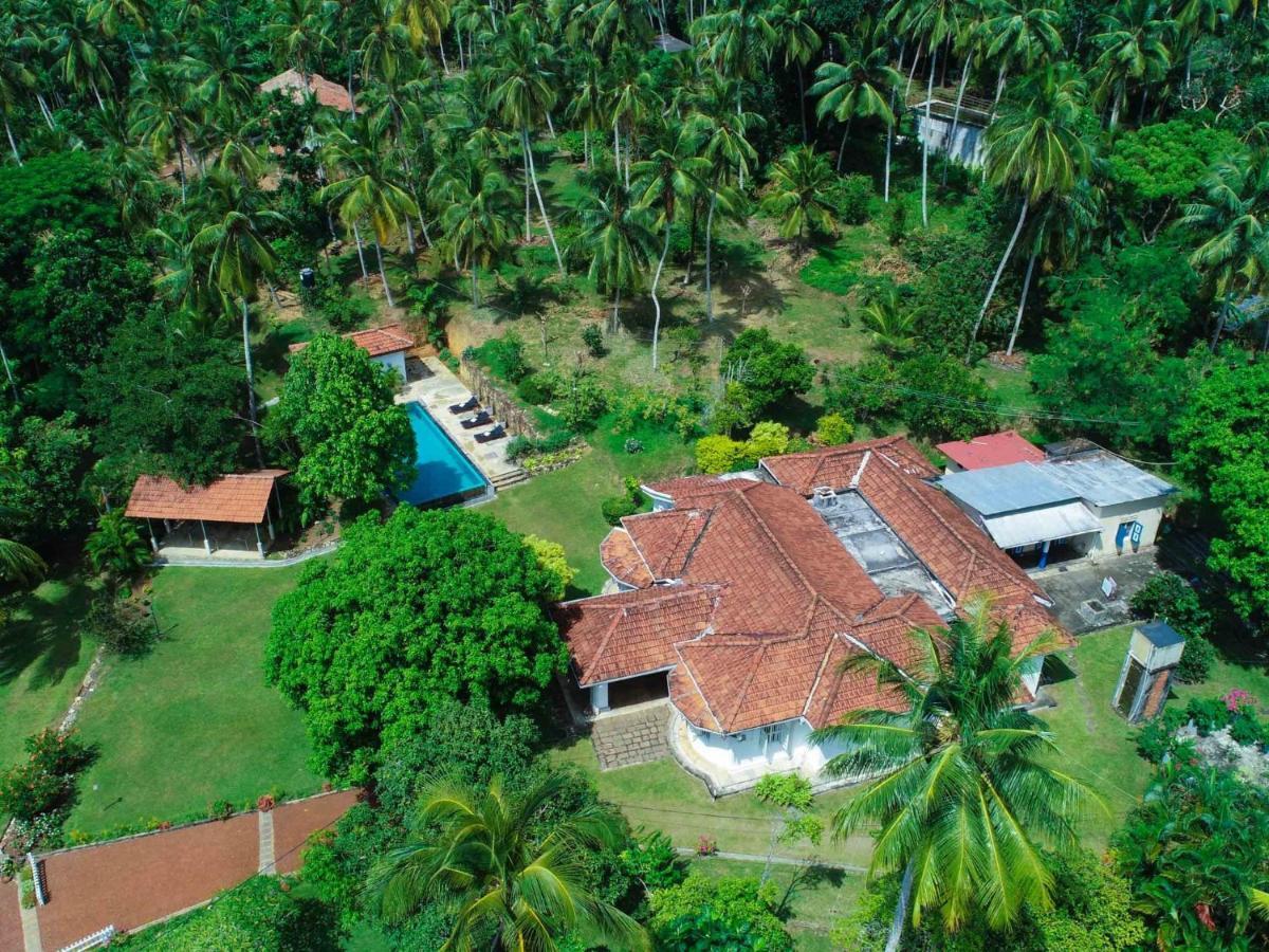 Thalpe Walawwa Heritage Villa Unawatuna Exteriör bild